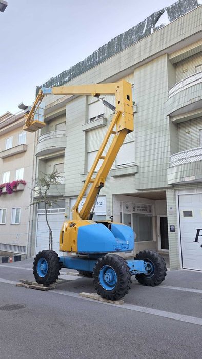 Plataforma Elevatória Articulada Haulotte HA20PX