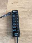 Hub USB 3.0 7 portów 5Gb/s  plus 1 port ładowania