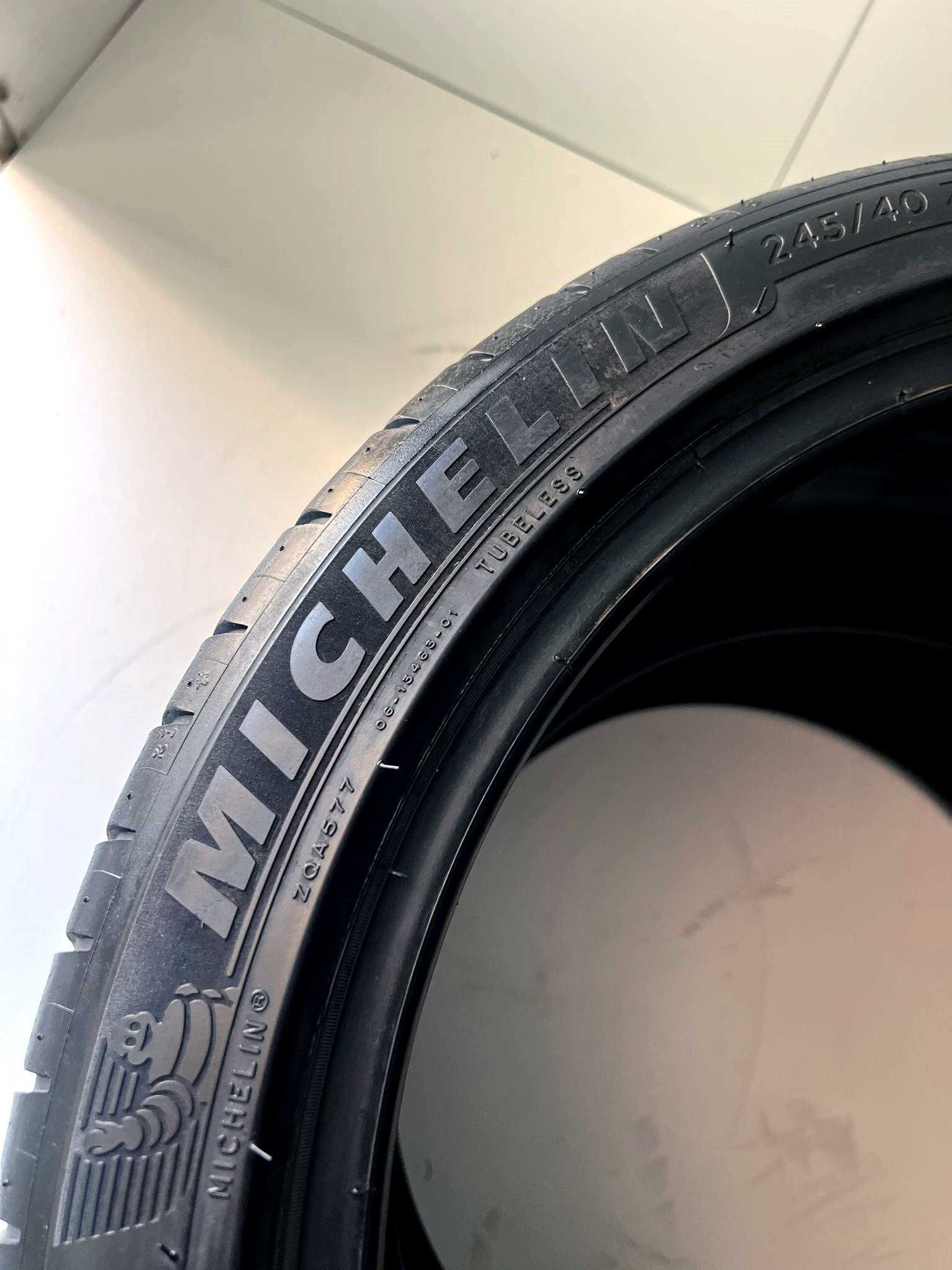 Pneus Michelin Pilot Sport 4 - 245/40/19 - Bons
