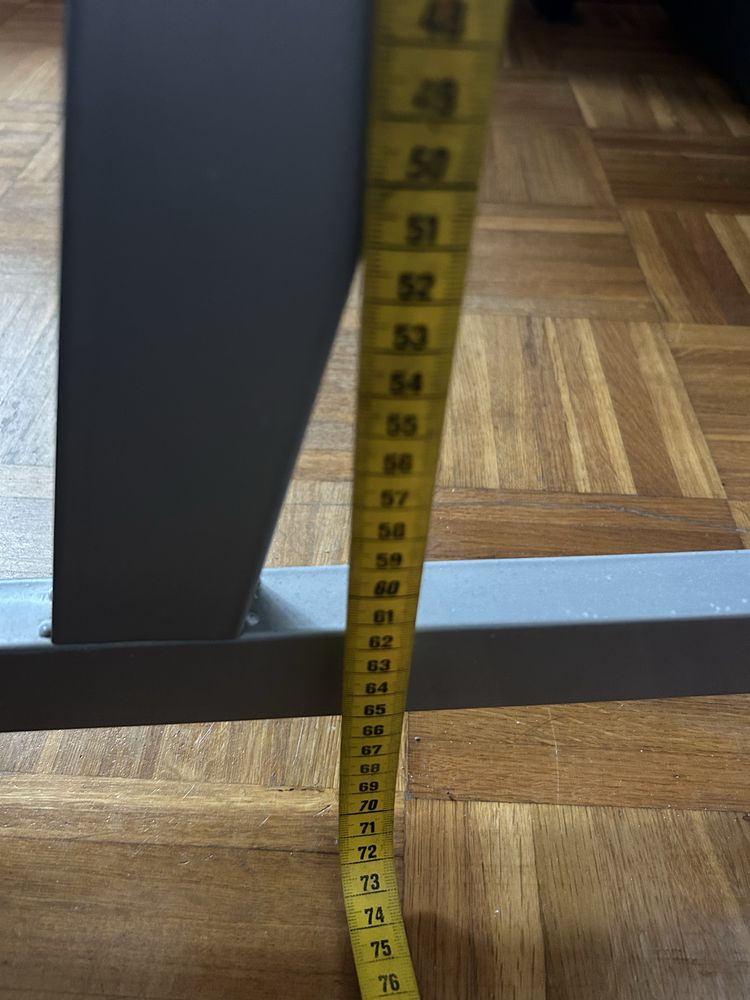 Mesa, secretária c/ roda em falta 100x48x72