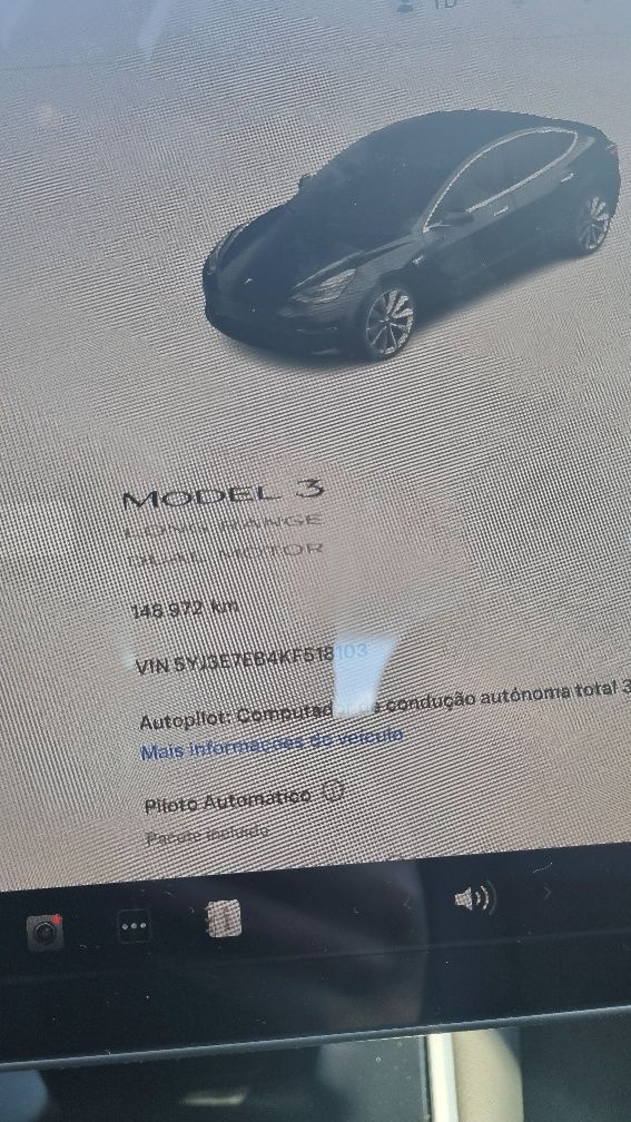 Tesla Model 3 Long Range AWD Dual Motor