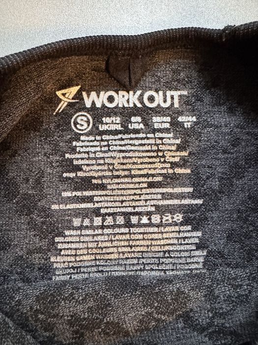 Кофта размер С (кроп топ)