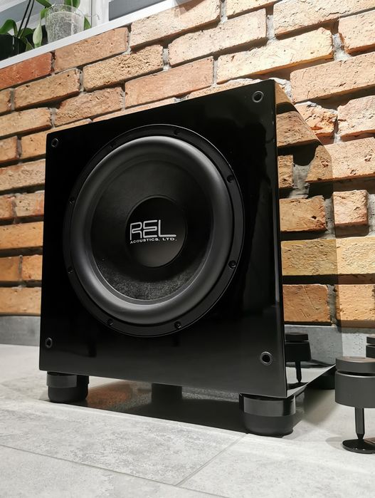 Subwoofer Rel T9 nóżki stabilizatory SVS / 300W klasa AB