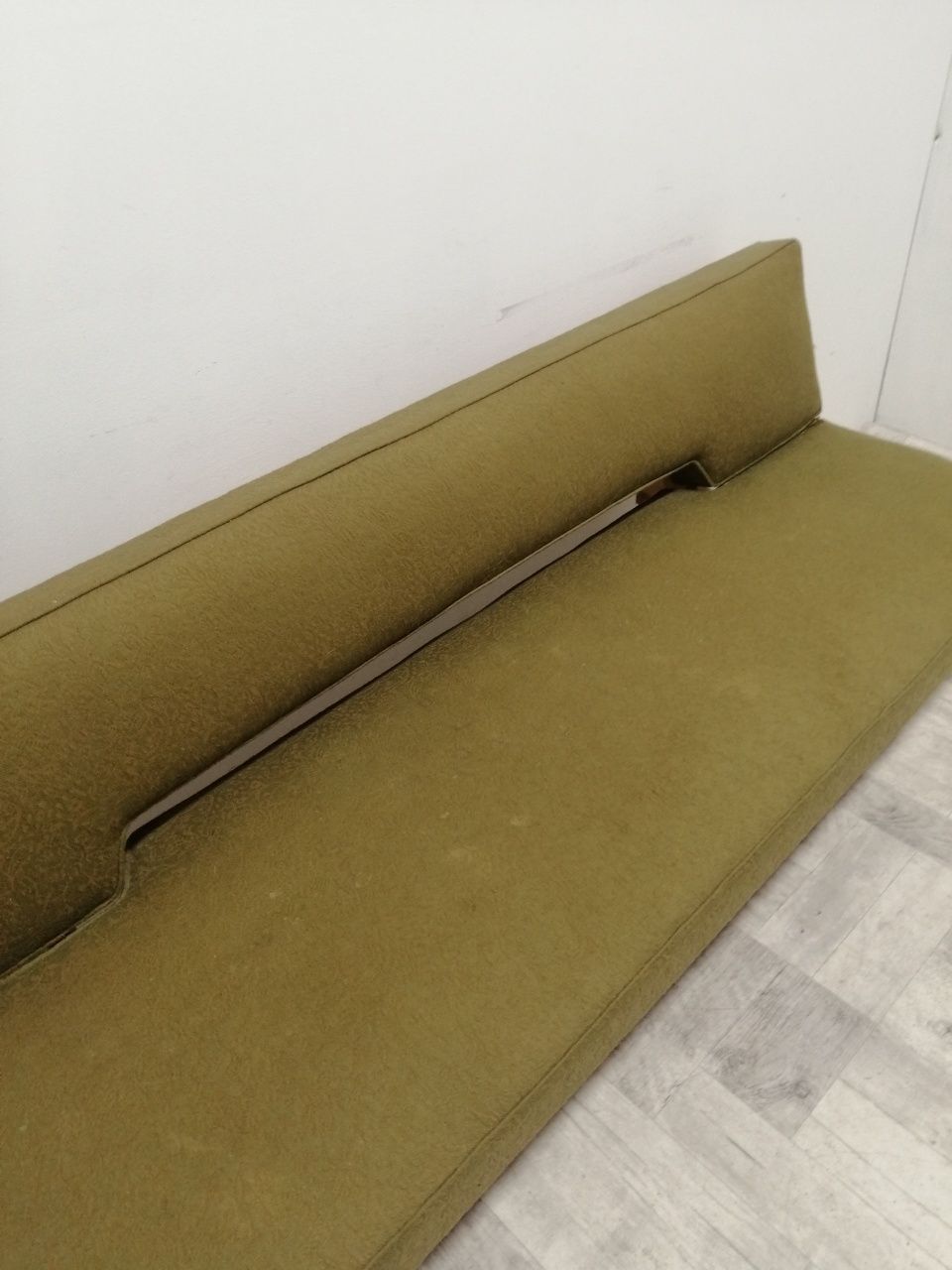 sofa kanapa Mirosłav Navratil Design Czechosłowacja Tatra Nabytok