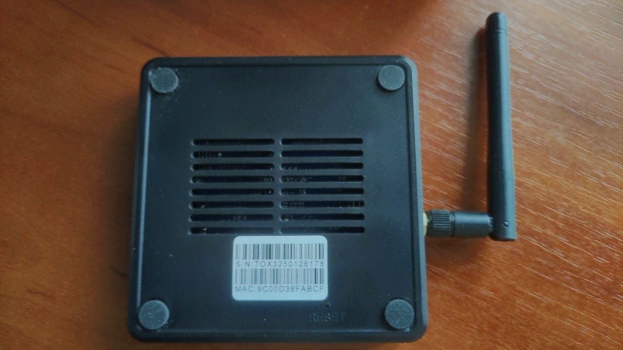 Налаштована ТВ приставка TOX3 4/32 Android 11 Smart TV Box