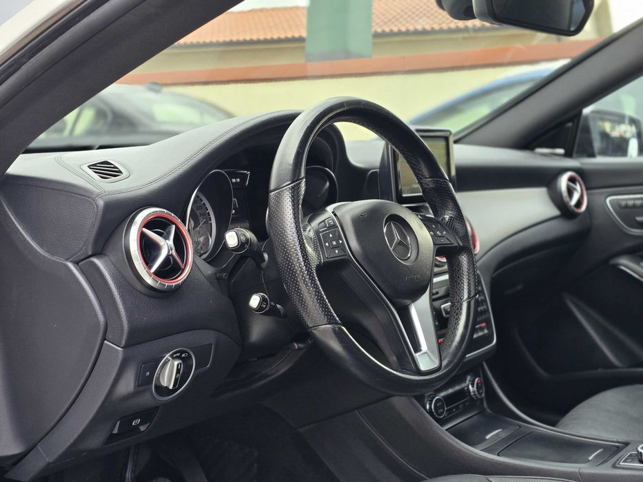 MERCEDES-BENZ CLA 220 AMG 170CV "FULL EXTRAS" "7G-TRONIC"