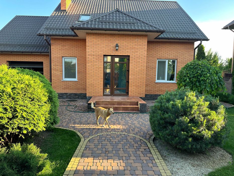 Мятна 10, Жуляни, продам будинок в котеджному містечку