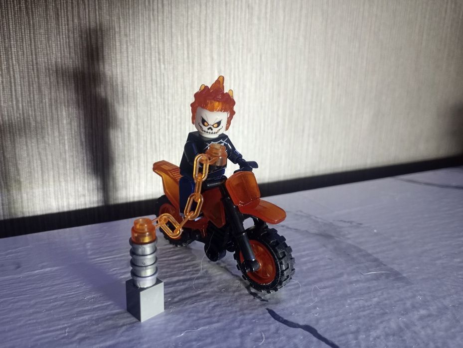 Лего Марвел примарний вершник