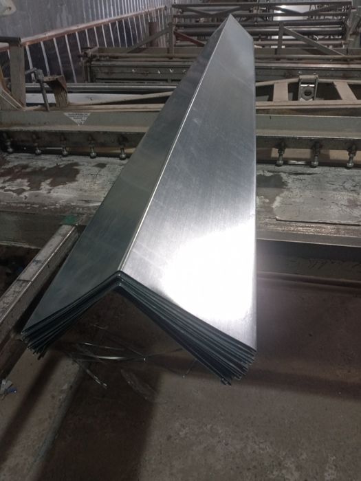 Конек кровельный 200×200мм  200 грн.шт