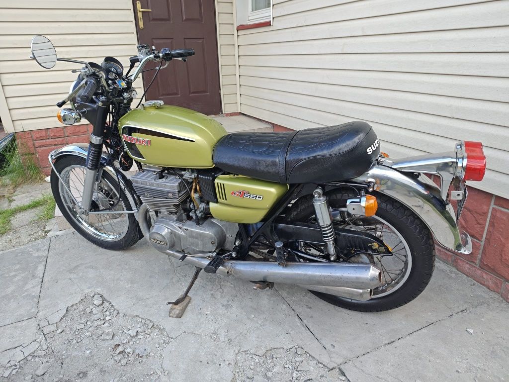 Suzuki GT 550 trzy cylindry dwusuw xs cx gs klasyk