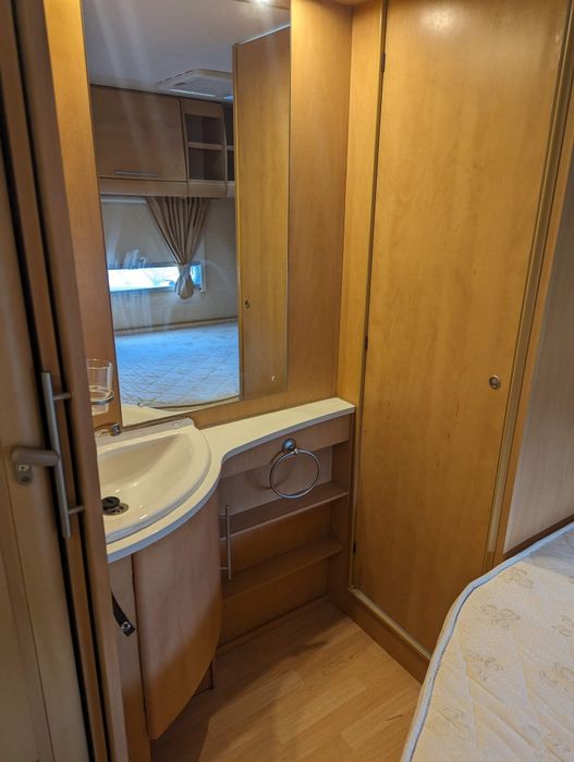 Caravana,de luxo ,quarto separado,levo ao local