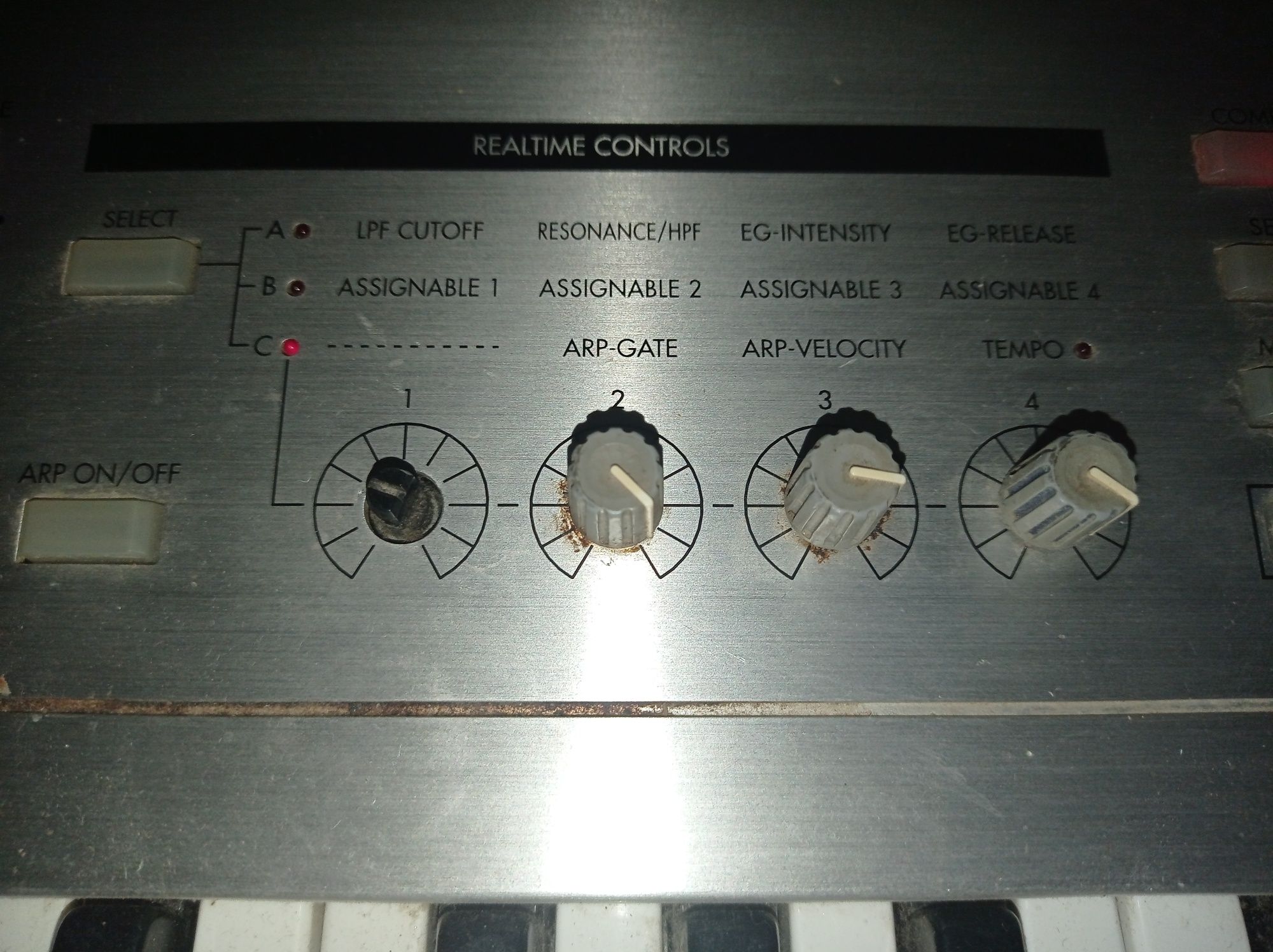 Syntezator Korg Triton Le