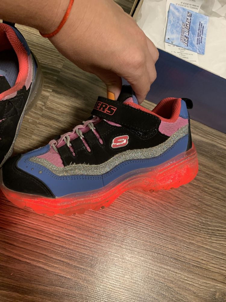 Кроссовки Skechers ice lights на девочку, 32 р (20 см)