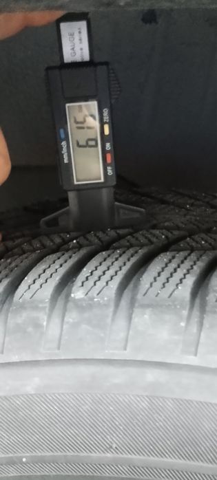 Komplet opon zimowych bridgestone blizzak 215/65 r17