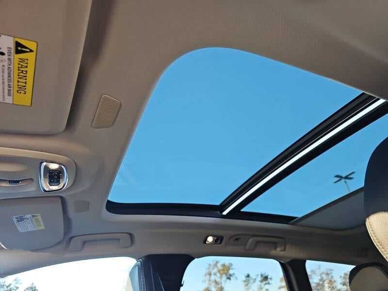 2018 Volvo V90 Cross Country