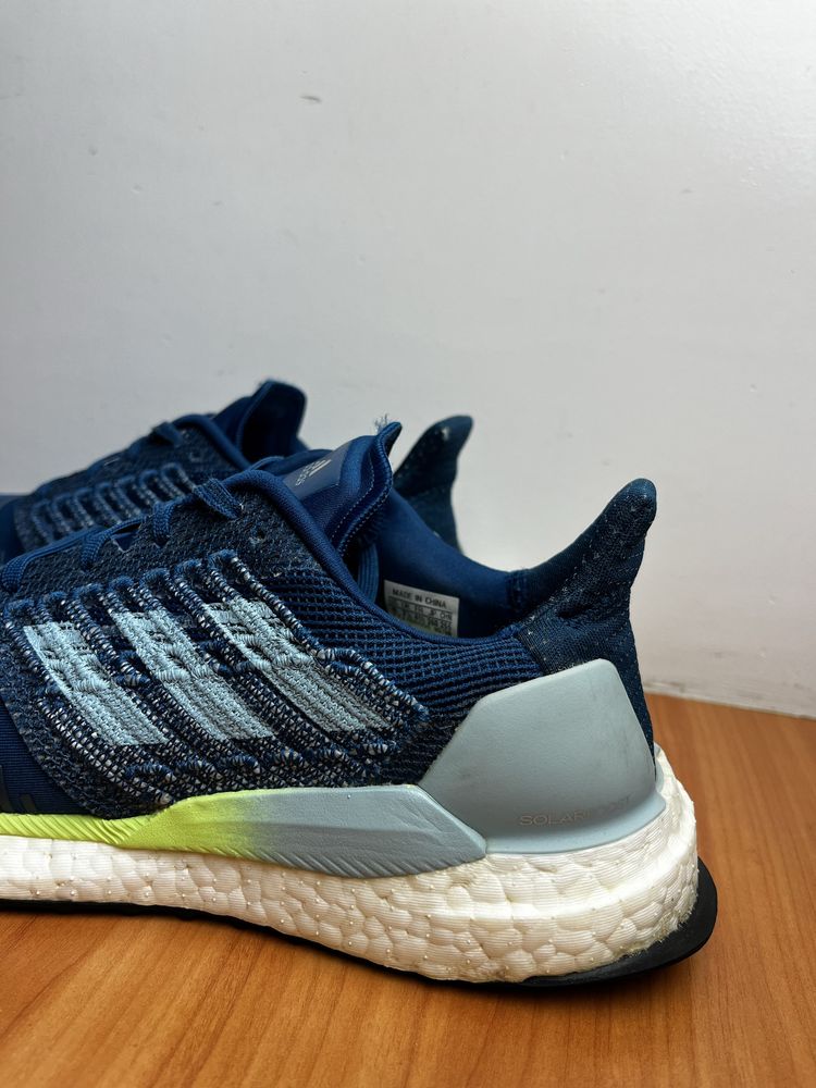 Кроссовки Adidas Solar Boost размер 41 оригинал спортивные беговые