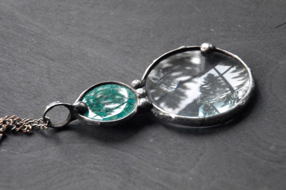 Z morskim akcentem - wisior lupa na łańcuszku