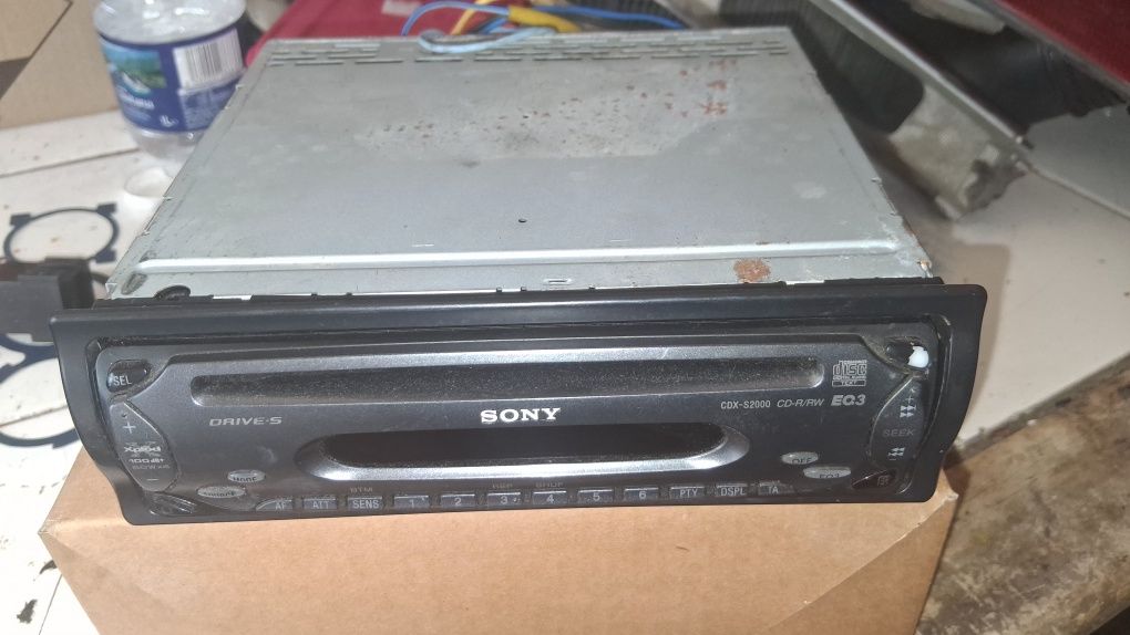 Radio Sony antigo
