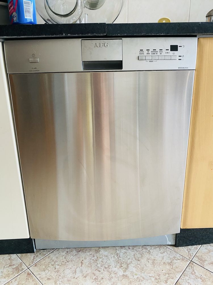 Placa , forno e maquina lavar louça