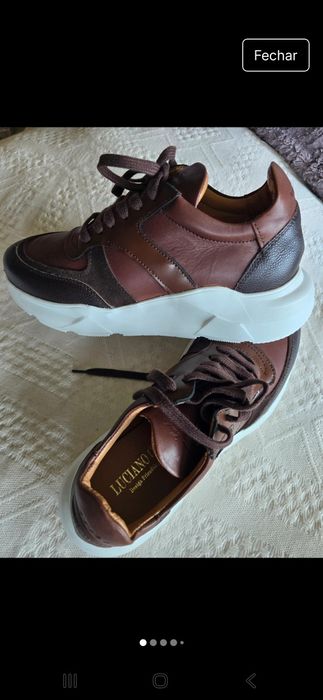 Sapatilhas 100% pele castanho, de um ESTILISTA PORTUGUÊS. 
Para qualqu