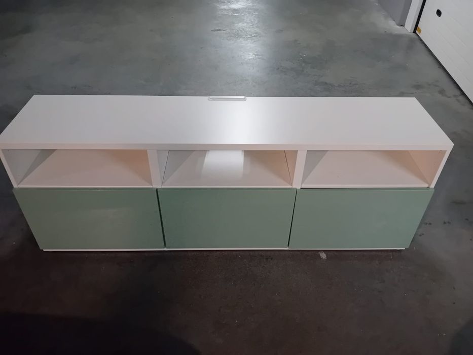 Móvel de TV em muito bom estado