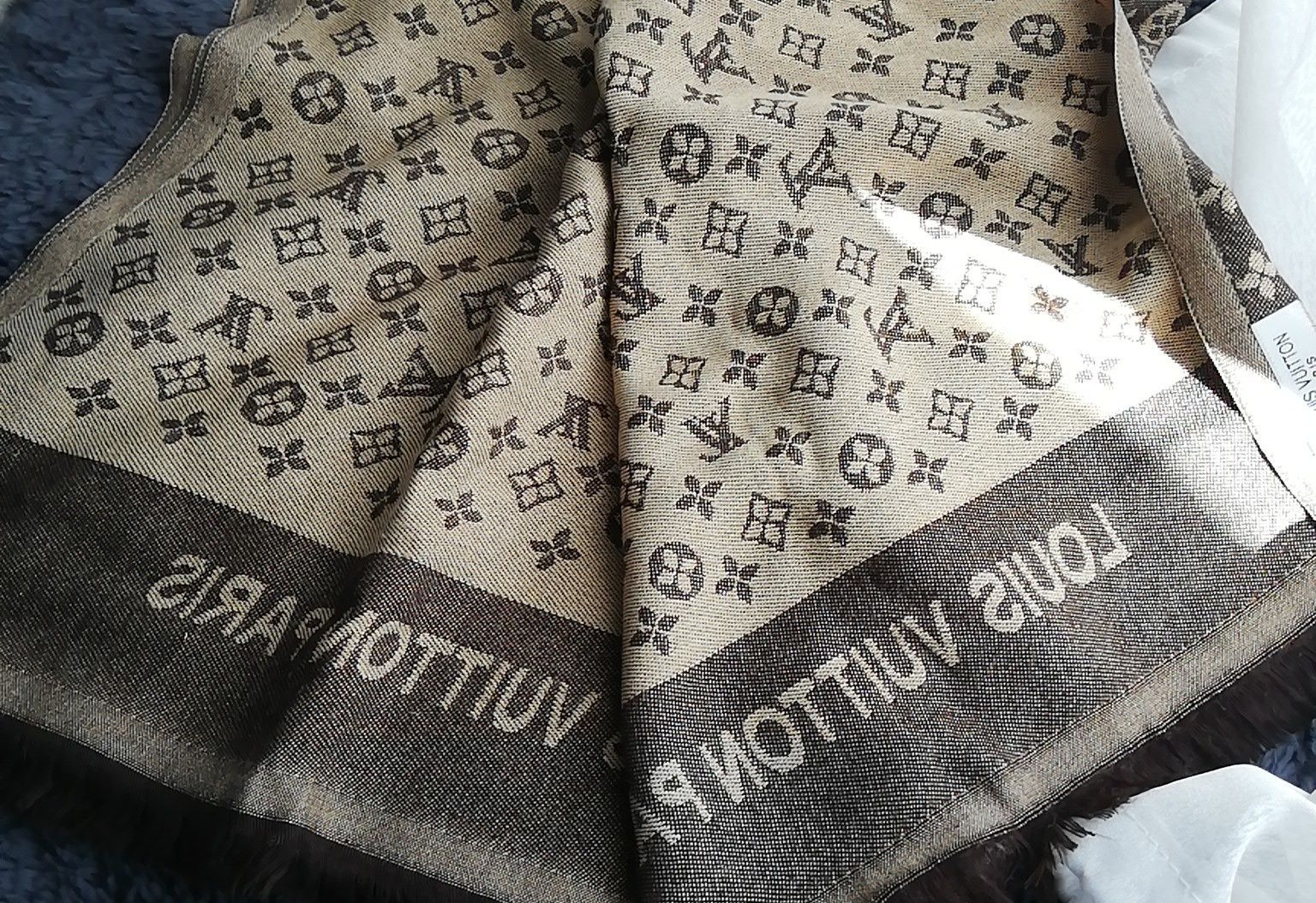 Szal LV monogram brąz beż Louis Vuitton LV premium
