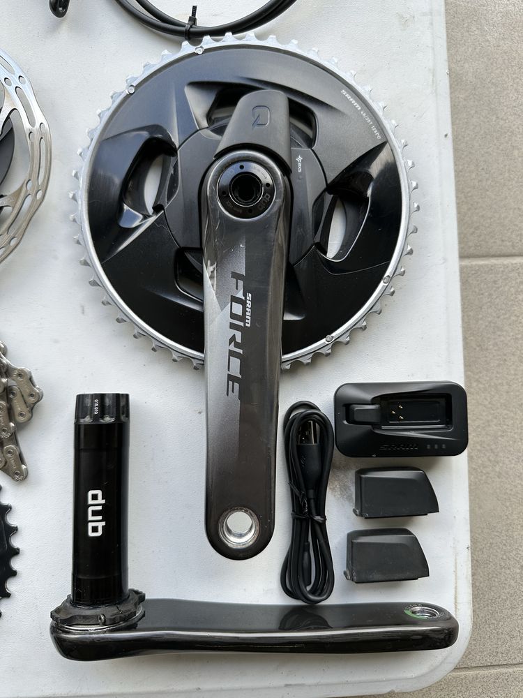 SRAM Force AXS 2x12 eTap