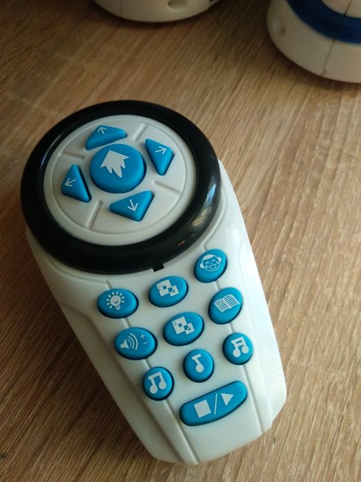 Продам дитячий робот на пульту керевання