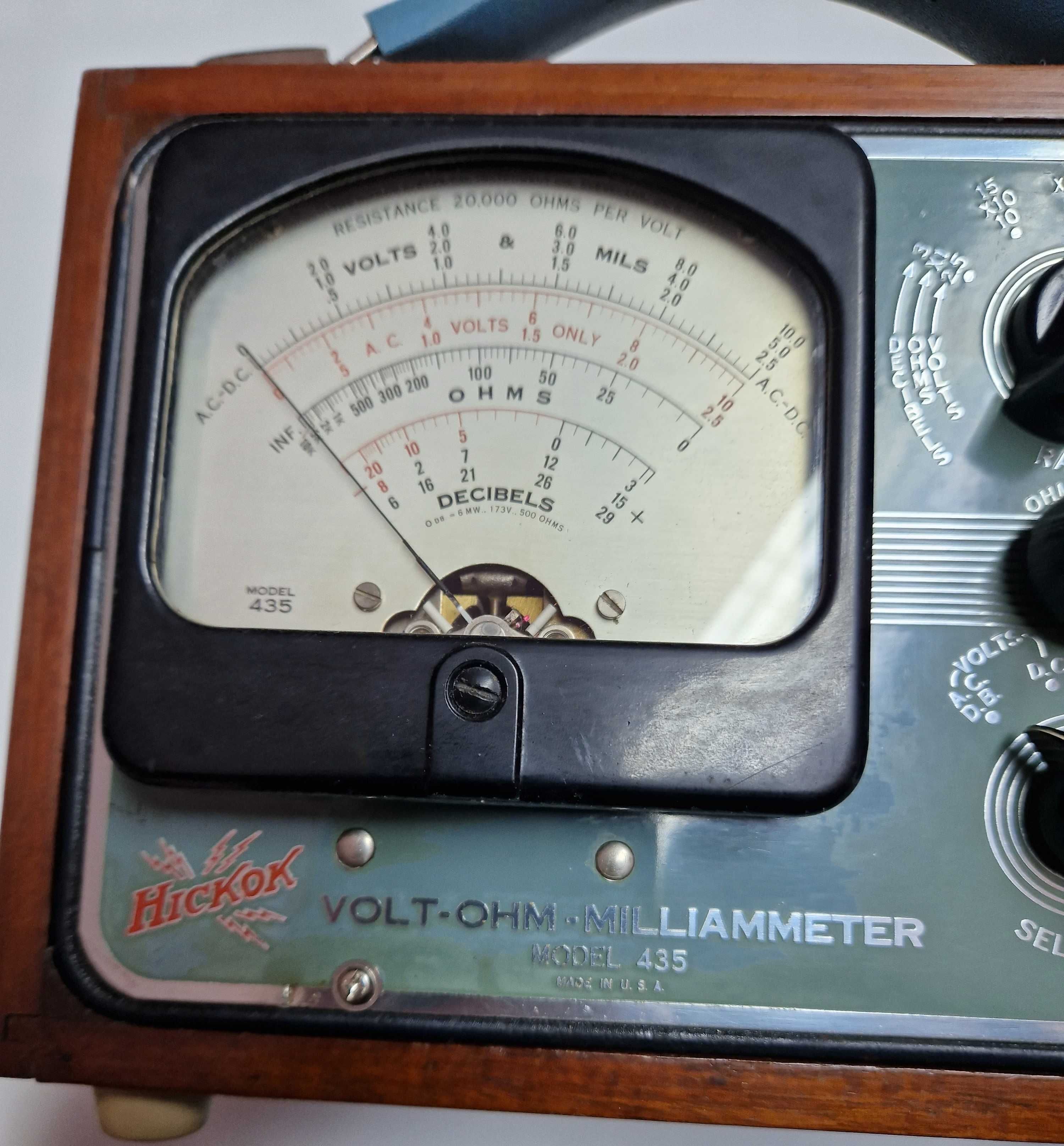Vintage Hickok Model 435 Volt-Ohm-Milliammeter Tester