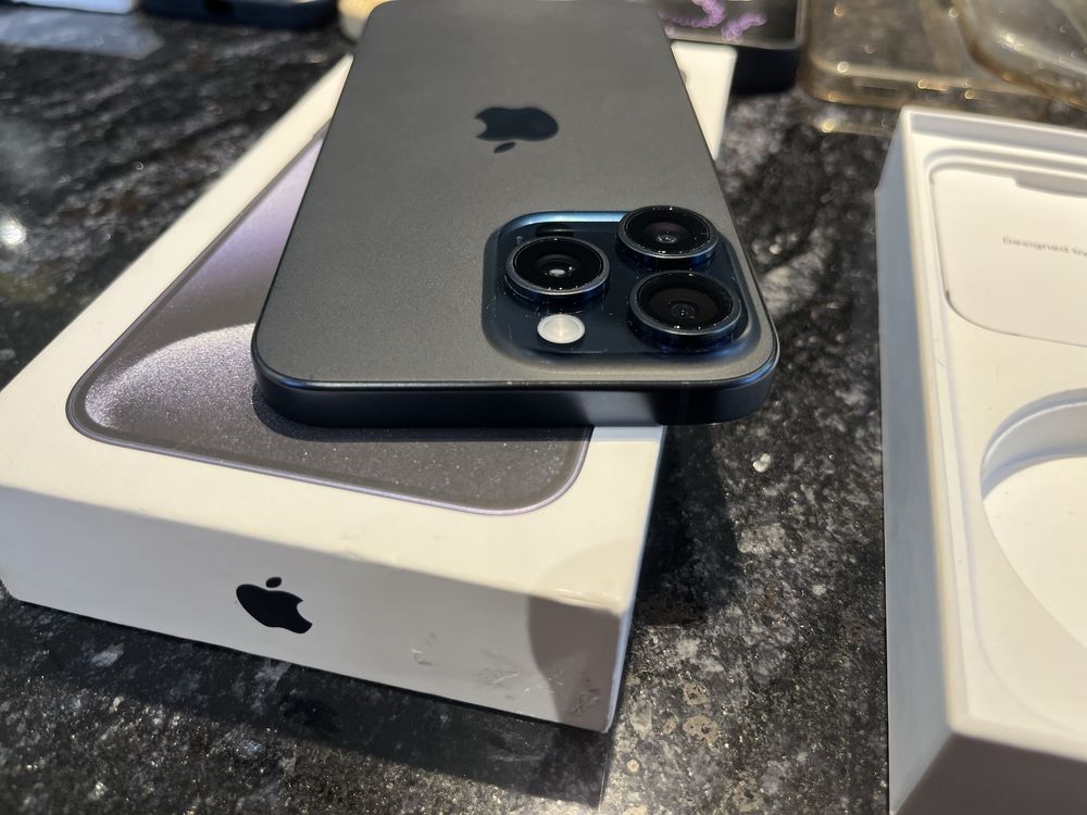 iPhone 15 pro max 256gb