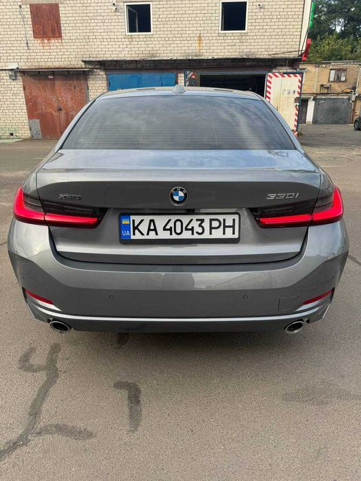 BMW 330i xDrive 2023