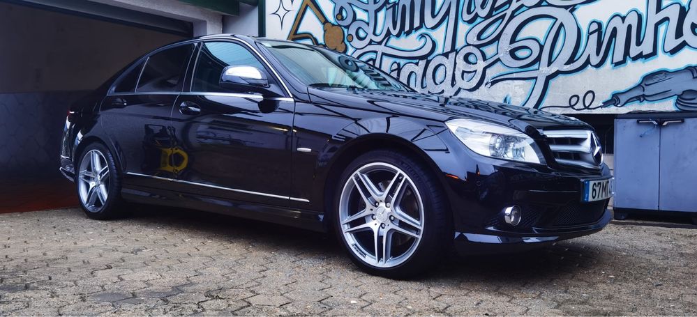 Mercedes C320 CDI V6 AMG - Preto - Full Extras