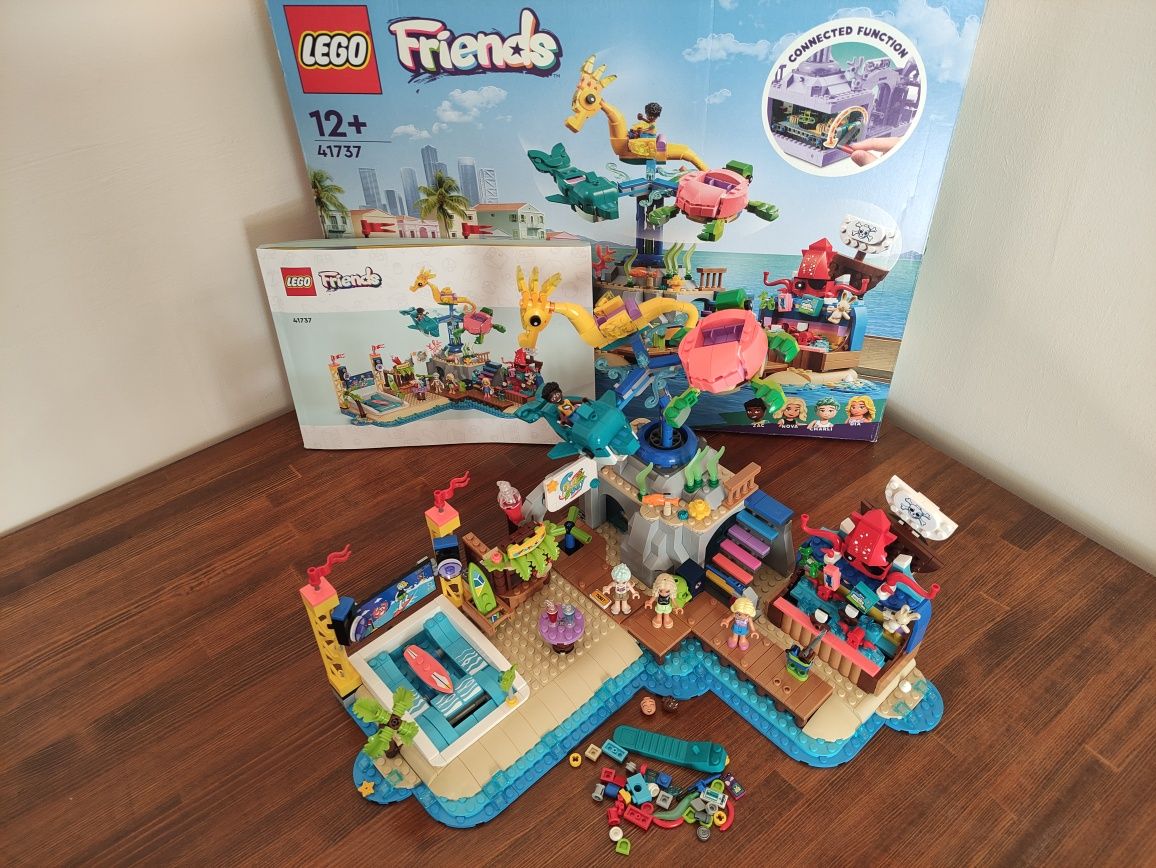 LEGO Friends 41737 - Plażowy park rozrywki