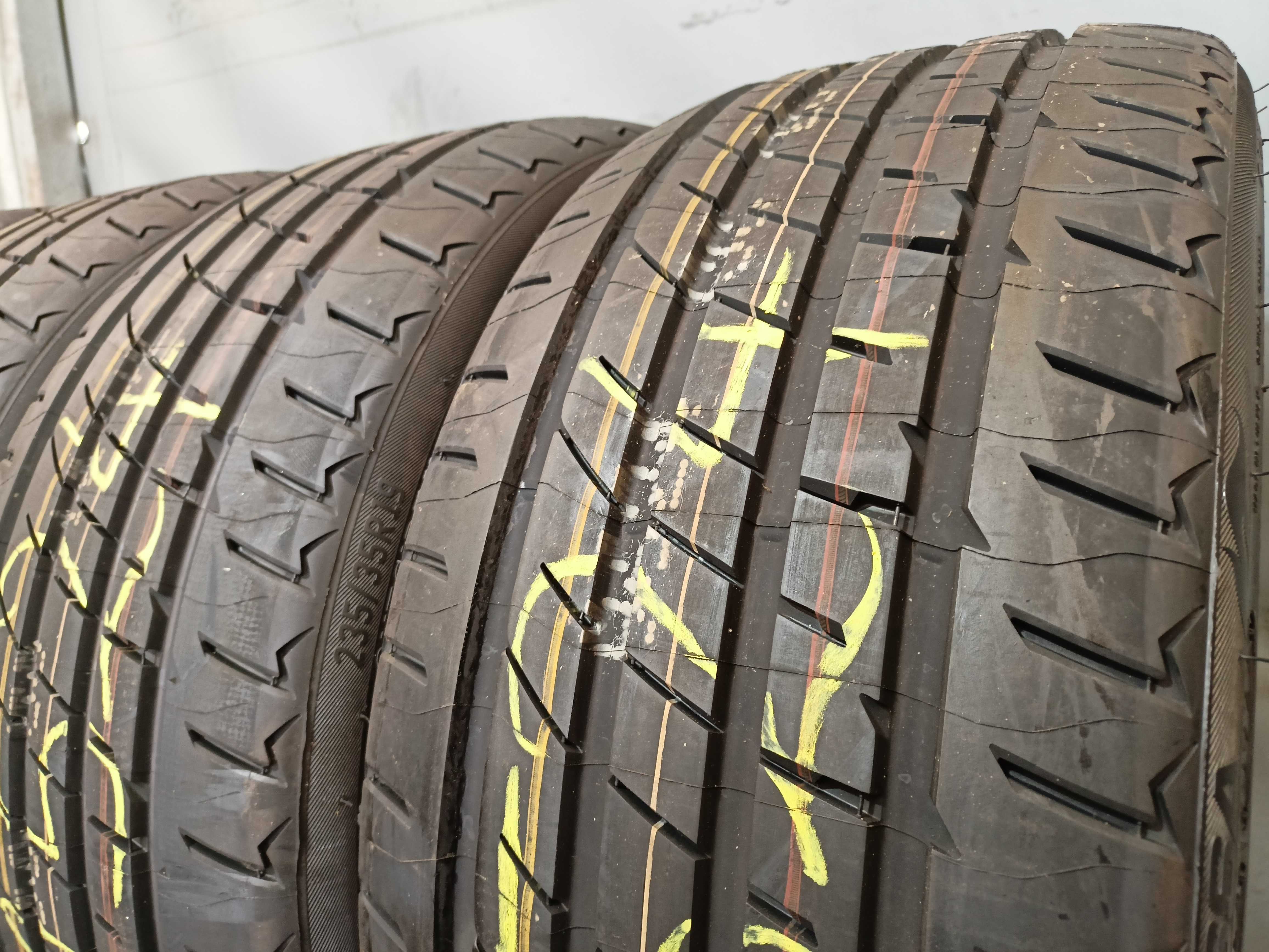 Lassa Driveways Sport 235/35/19 2022 rok 91Y NOWE (1524)