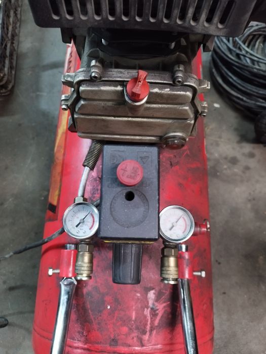 Compressor de Ar Mader 100L