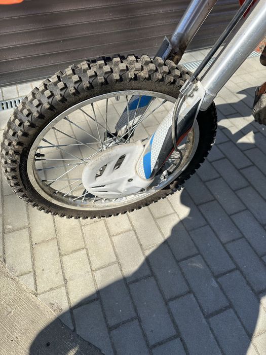 Motor 250 cross.
