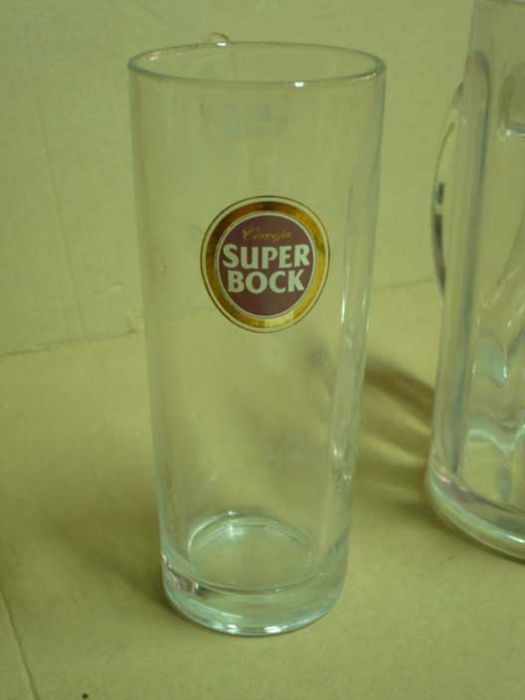 Copo e caneca de cerveja publicitários