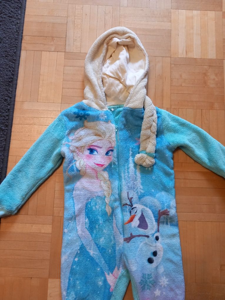 Piżamka dziecięca z Elza na wiek 2-3 latka