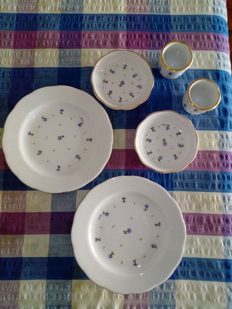 2 Conjuntos de Pequeno Almoço
