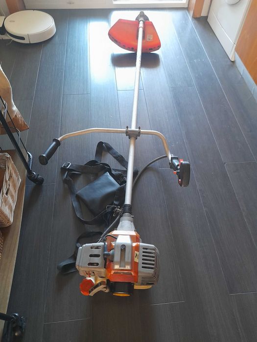 Motorroçadoura Okayama 52cc gasolina