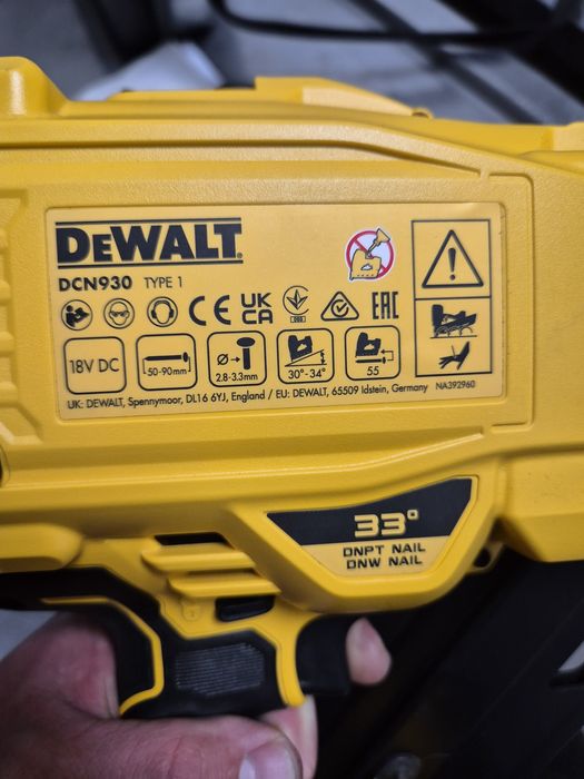 Gwozdziarka DeWalt DCN930, sztyfciarka,gwoździarka