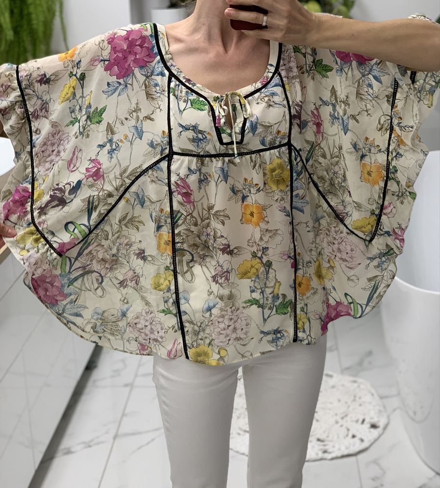 Bluzka w kolorowe kwiaty kroj kimono falbanki na lato do pracy 44