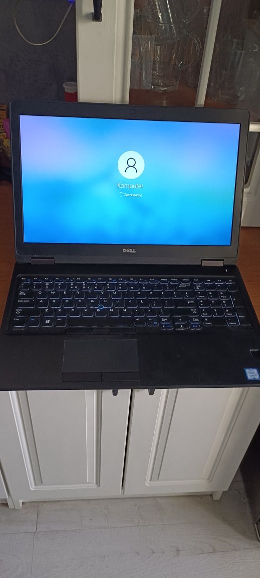 Laptop Dell Latitude 5580 i5 7th Gen 500GB M.2 SSD 8 GB RAM DDR4 ultra