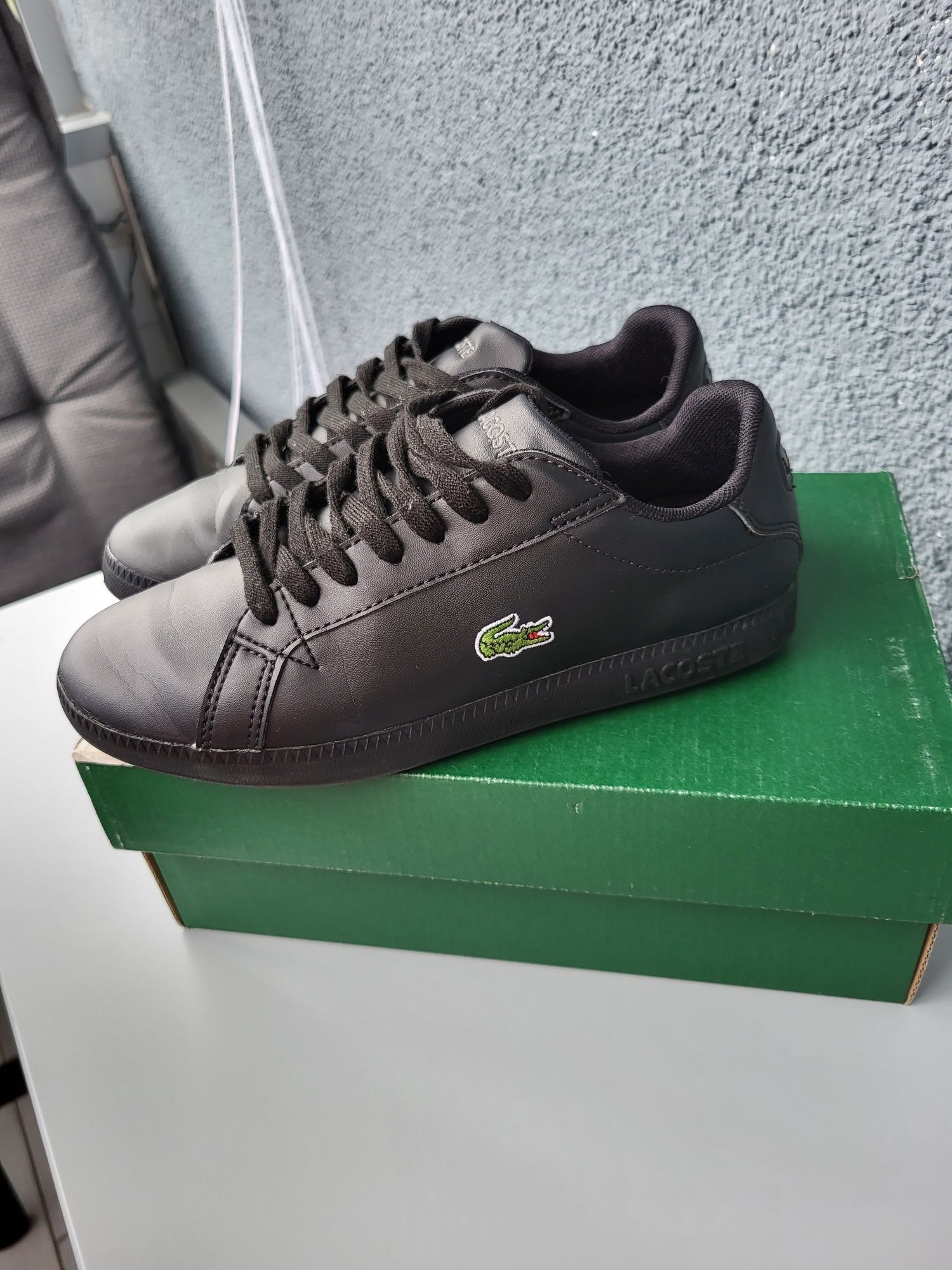 Sprzedam buty" Lacoste"