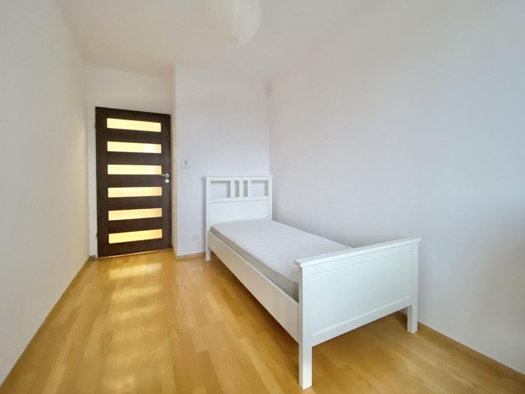 Drewniane łóżko 200 x 90 białe