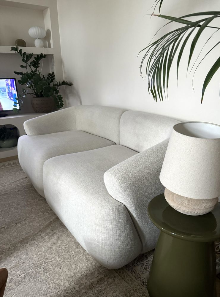 Dwuosobowa Sofa kanapa Sofia Westwing kremowo biała stan bardzo dobry