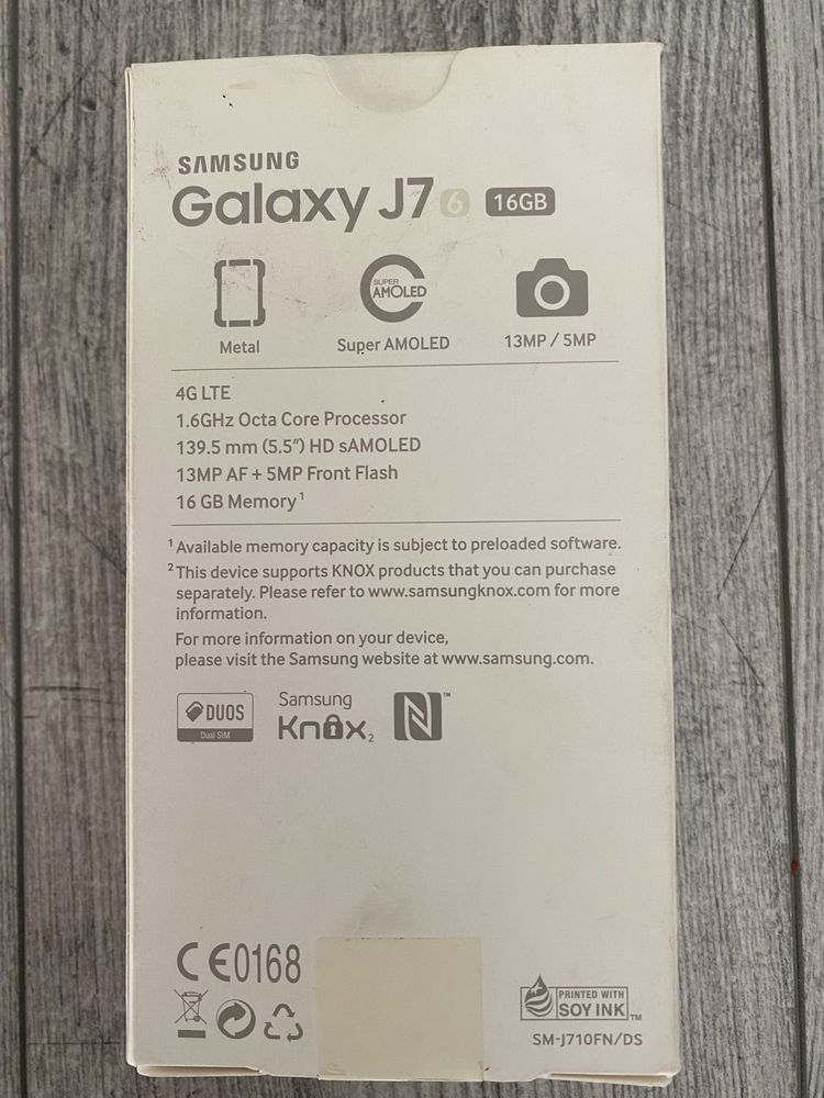 Samsung J7 Телефон