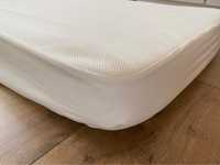Materac piankowy 120x60 cm do łóżeczka z ochraniaczem wodoodpornym