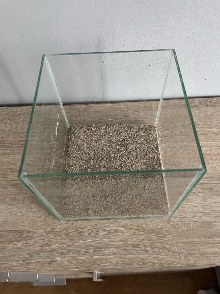 Akwarium 20x20x20 – 8L