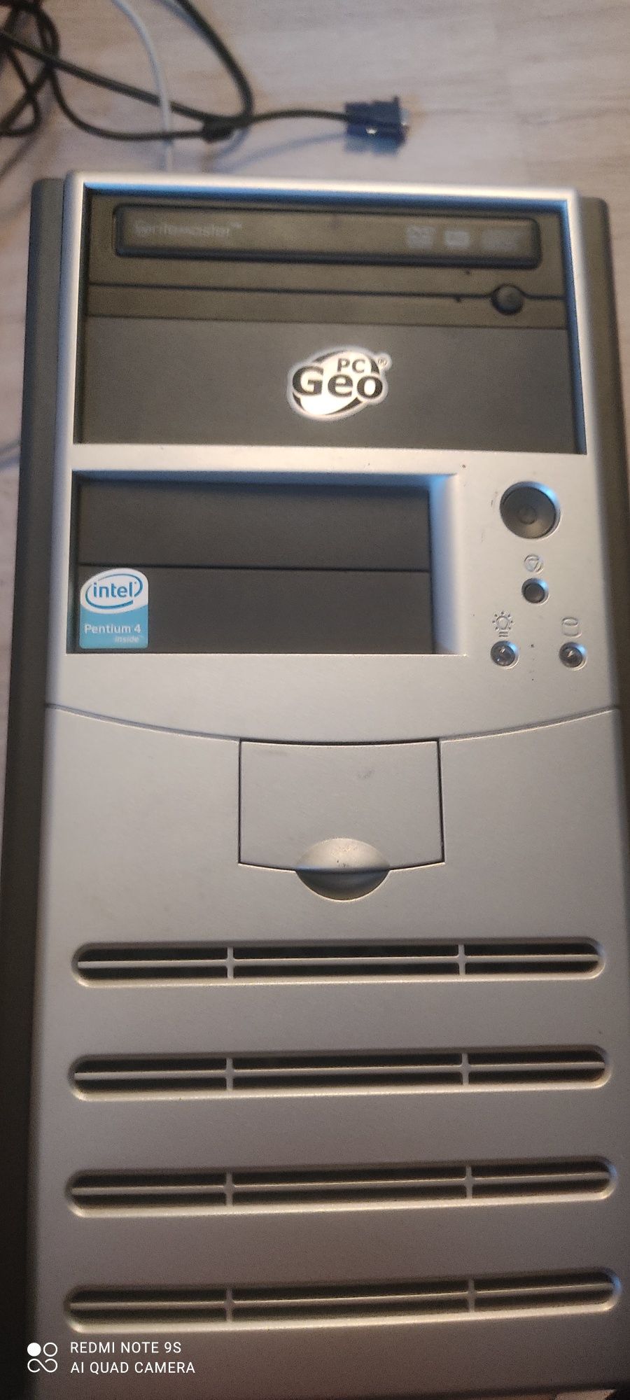 Komputer stacjonarny Pentium 4